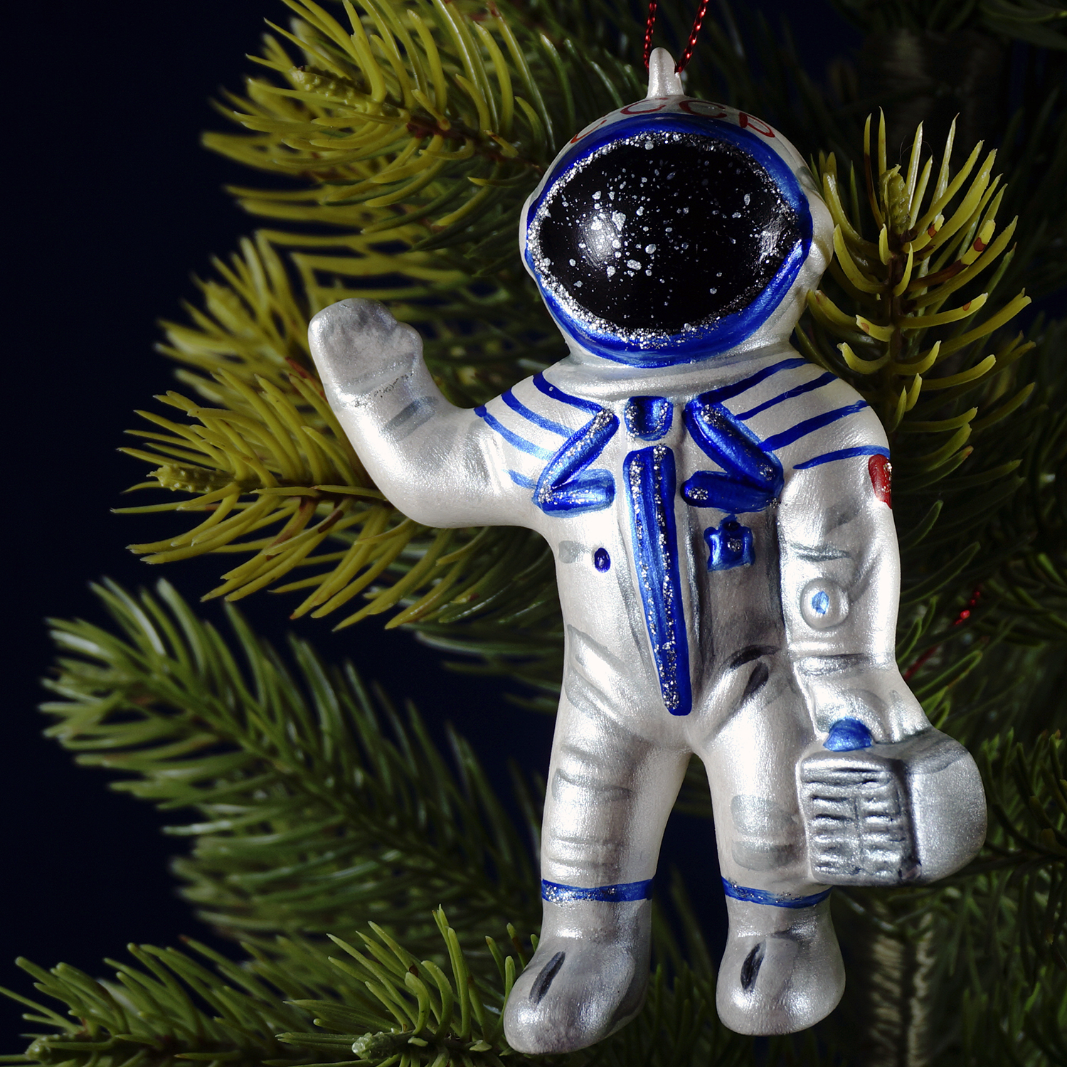 Фарфоровая елочная игрушка космонавт МКС